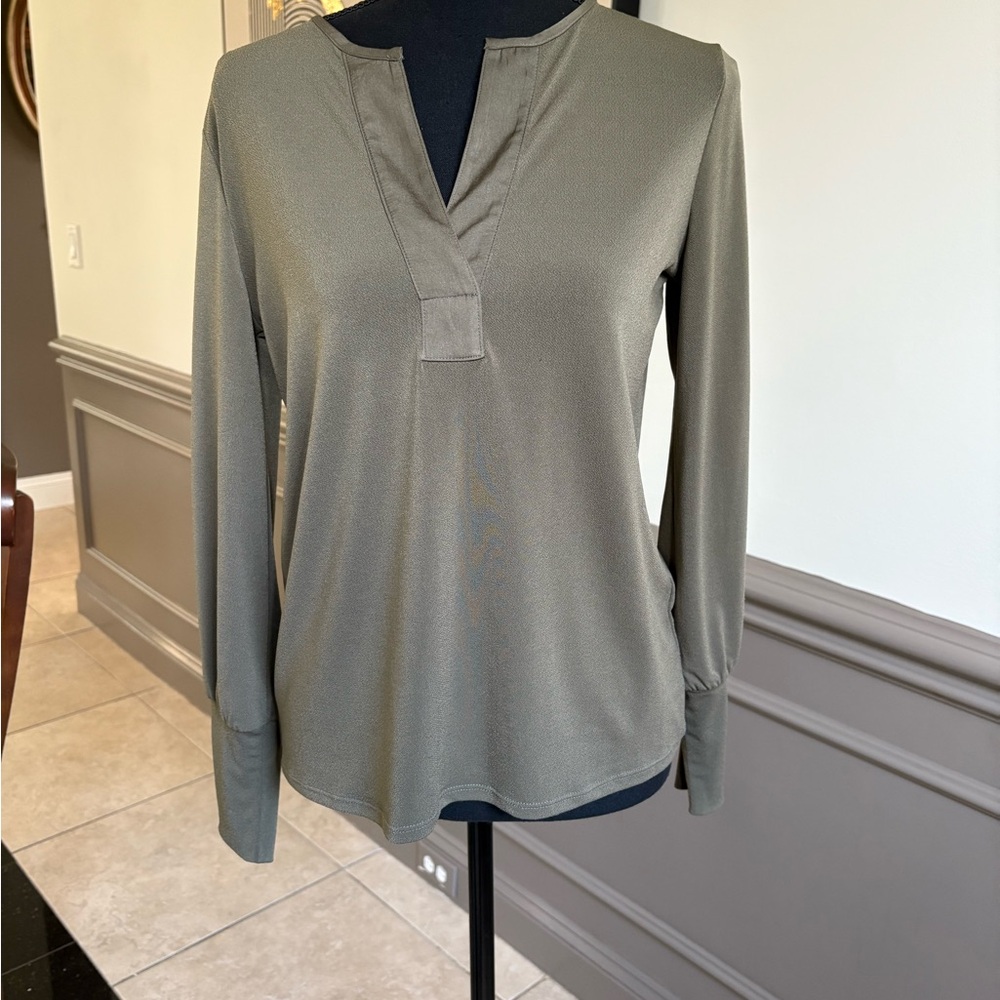 Banana Republic Green Long Sleeve Relaxed Blouse